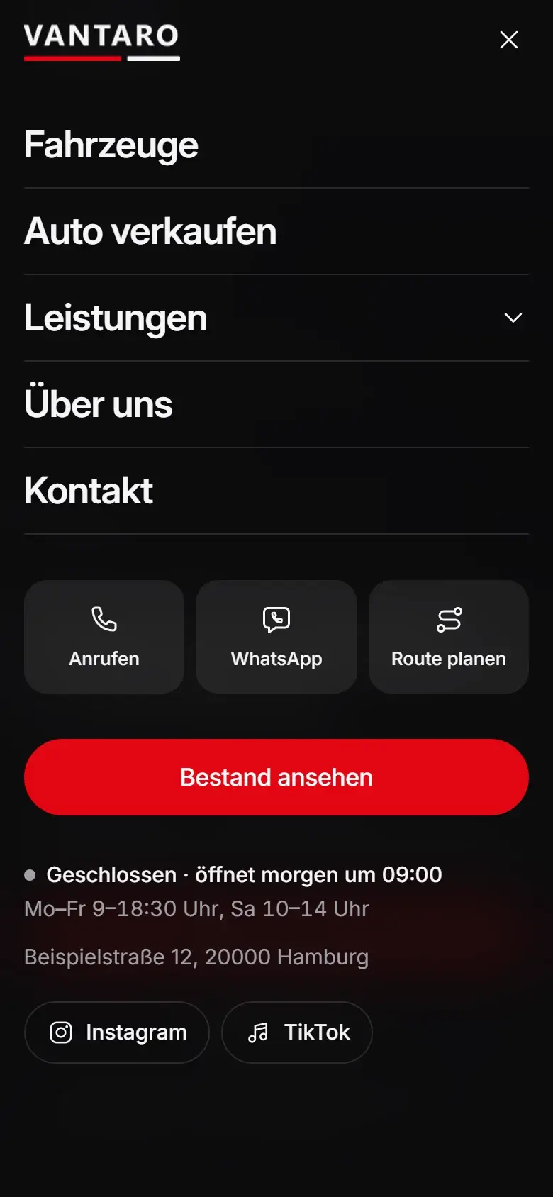 Geöffnetes mobiles Menü von Vantaro Automobile: große Navigationspunkte, drei Schnellaktions-Kacheln, roter Button, Öffnungsstatus und Social-Links.