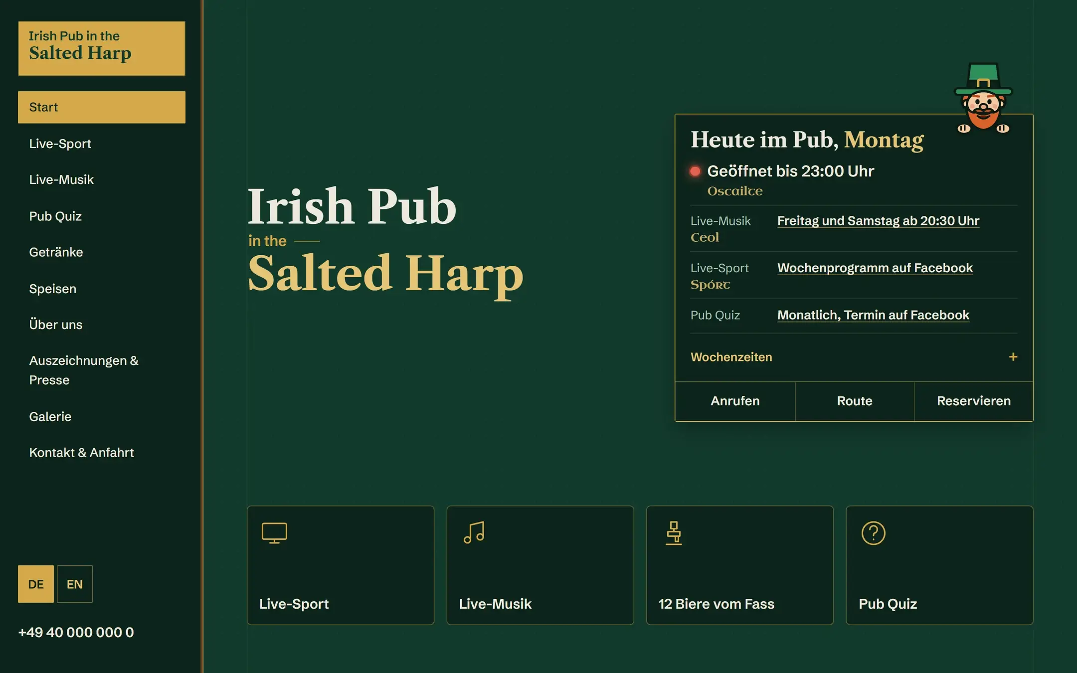 Startseite des Irish Pub The Salted Harp mit dunkelgrüner Navigationsleiste, goldener Plakette, großer Serifen-Wortmarke und der Tafel „Heute im Pub“ samt Kobold-Maskottchen und vier Einstiegskacheln.